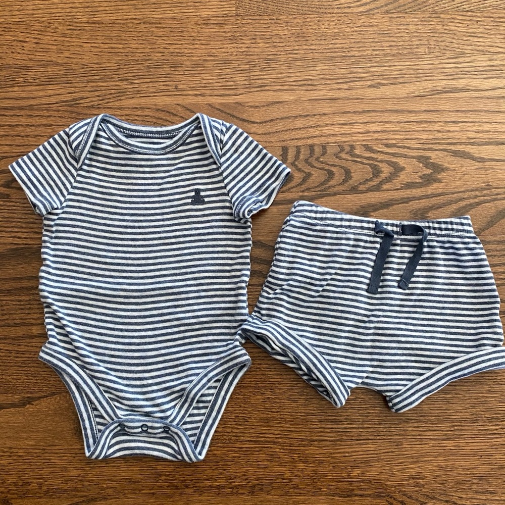 3-6 babyGap striped shoe sleeve onesie and short